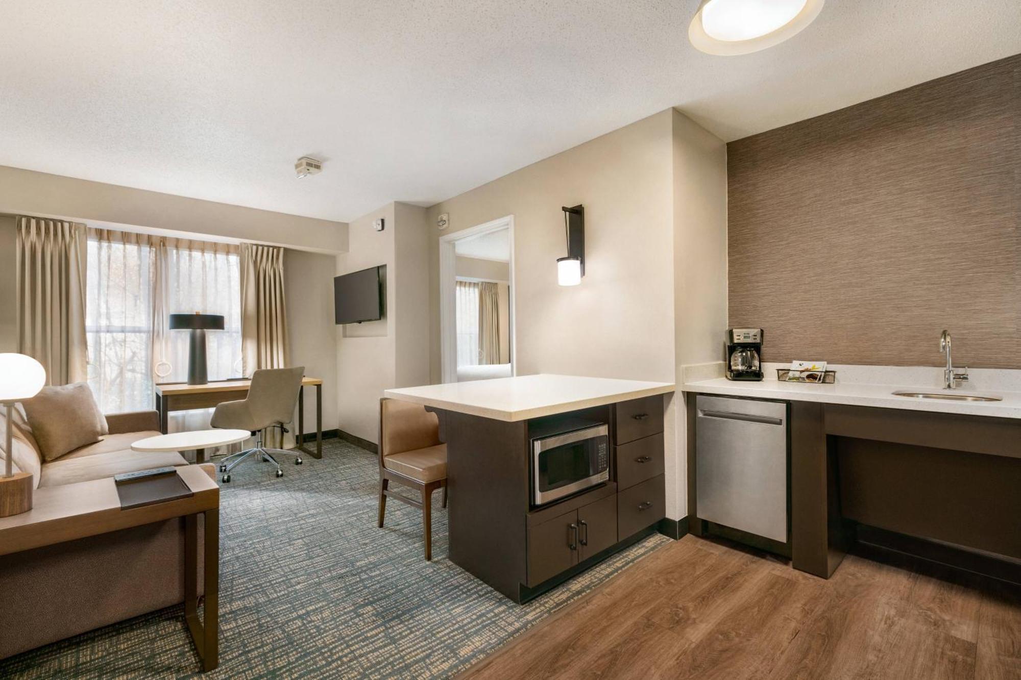 Residence Inn By Marriott West Springfield Eksteriør billede