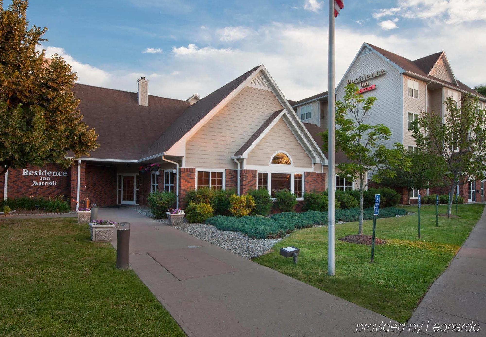 Residence Inn By Marriott West Springfield Eksteriør billede
