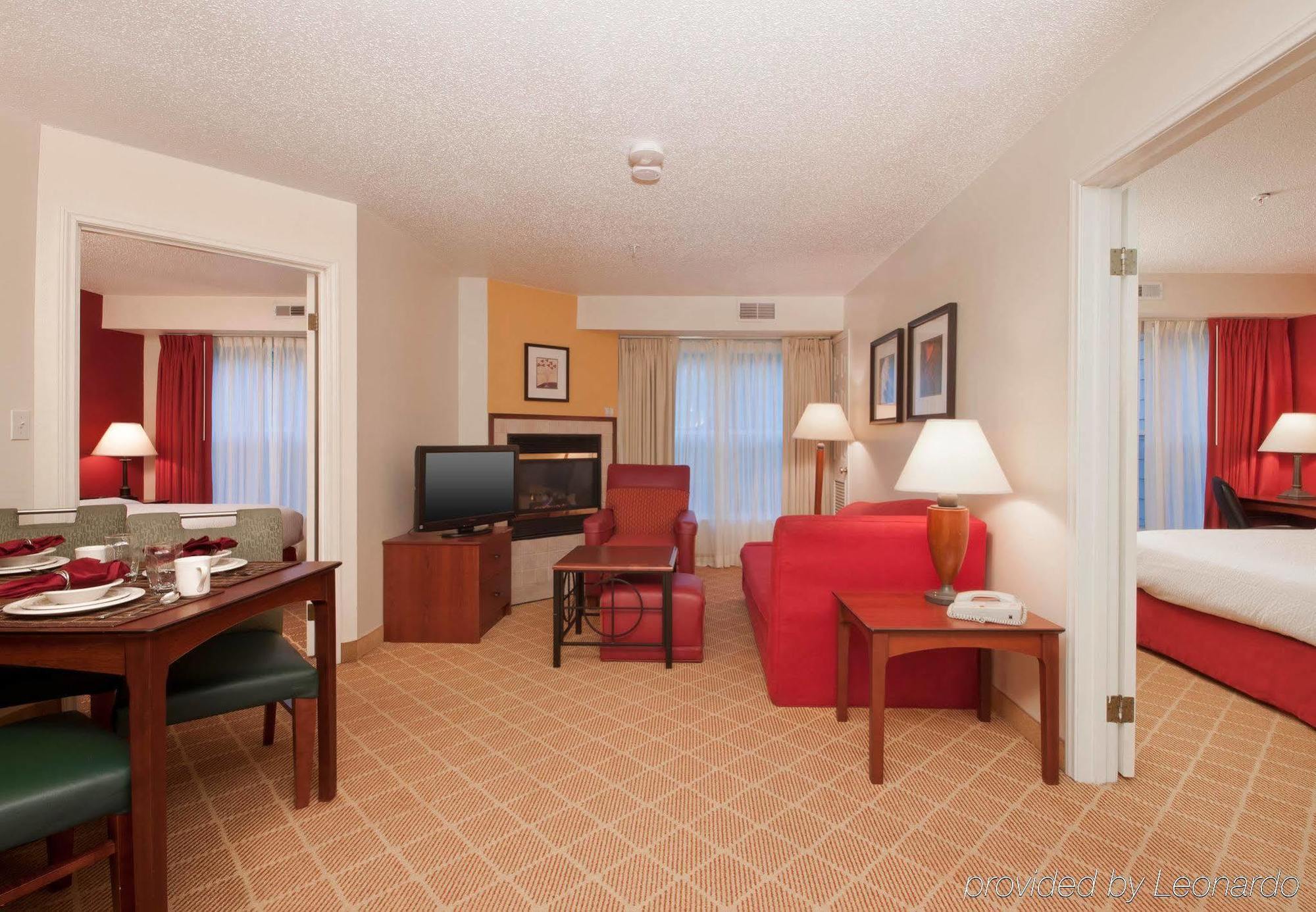 Residence Inn By Marriott West Springfield Eksteriør billede