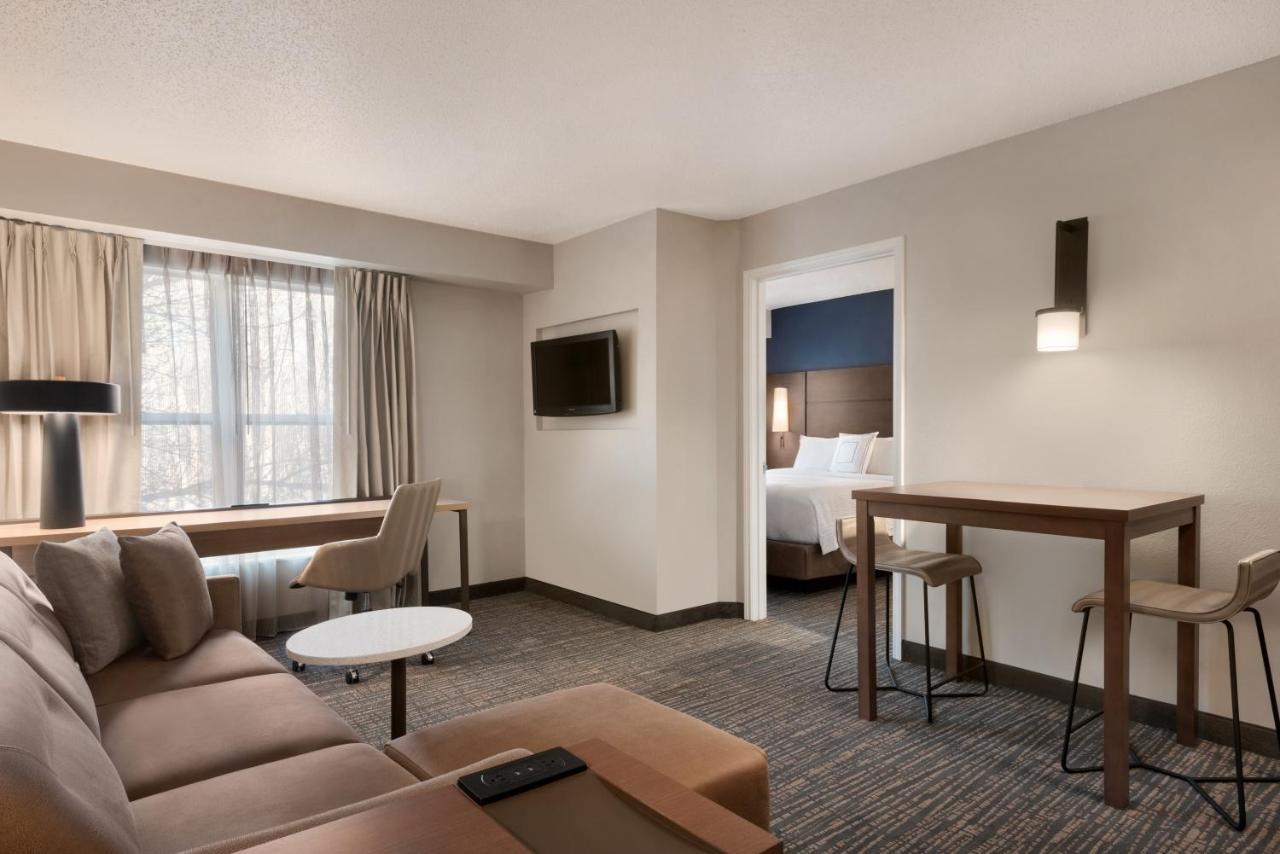 Residence Inn By Marriott West Springfield Eksteriør billede